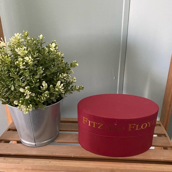 Fitz & Floyd Handblown Art glass Menagerie south beach hat - Picture 2 of 10